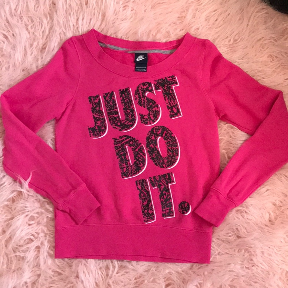 NWOT - hot pink Nike sweatshirt ‘Just Do It’